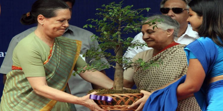 Sheila Dikshit takes charge as Delhi Congress chief