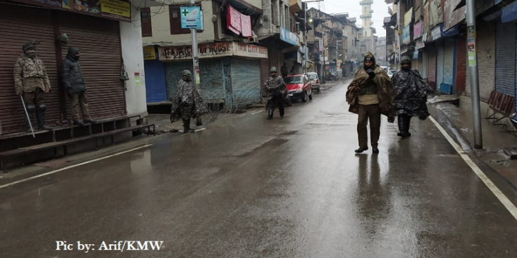 Complete Shutdown in Uptown Srinagar on the 29 th Anniversary of Gawkadal Massacre