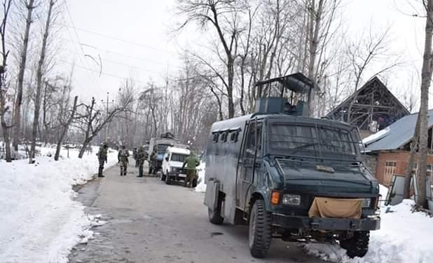 4 Soldiers, 3 militants, Cop, Civilian killed in Pulwama gunfight; Brigadier, DIG, Lt. Col Injured