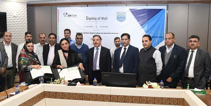 JK Bank signs MoU with GMC Srinagar for upgradation of Banking infrastructure; Dedicates Ambulance under CSR
