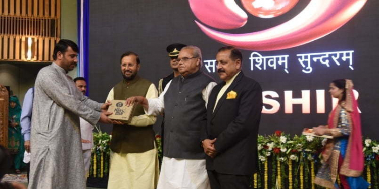 DD Free Dish Set Top Boxes distribution launched by Union Minister Prakash Javadekar