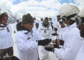 Defence Minister Rajnath Singh to visit Siachen Glacier