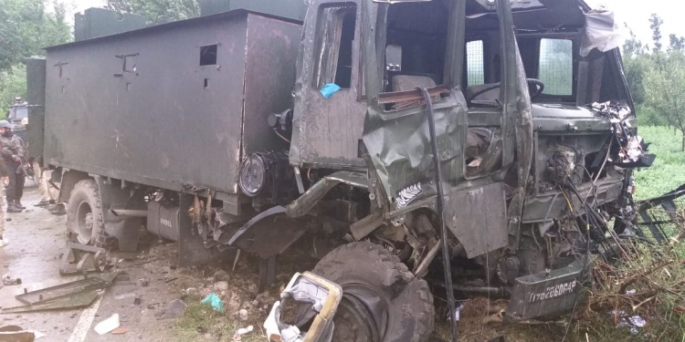 Nine soldiers injured in IED blast in south Kashmir