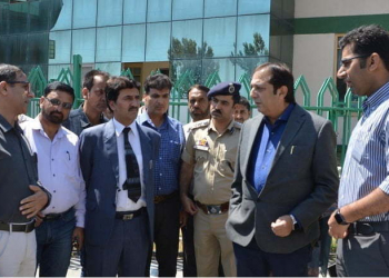 Baseer Khan visits Hajj House; reviews arrangements