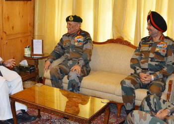 Chief of Army Staff meets Governor Malik