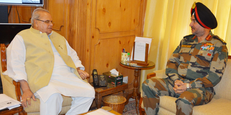 Northern Army Commander meets Governor Malik