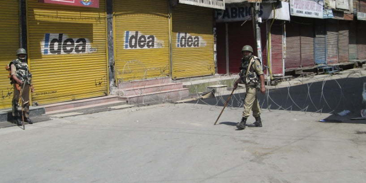 Fresh curfew like restrictions back in Kashmir