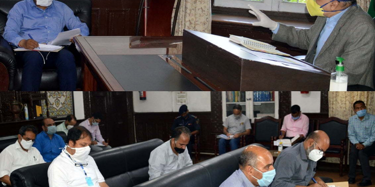 Chief Secretary reviews flood preparedness in Srinagar city