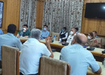 Div Com reviews land transfer cases in Srinagar