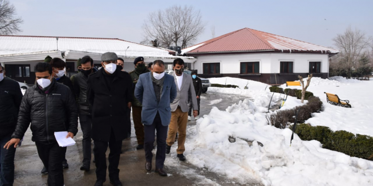 Advisor Baseer Khan conducts city tour, inspects development works at several tourist destinations
