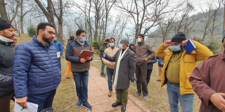 Dir Tourism visits Eco Park Baramulla; inspects facilities, dev works