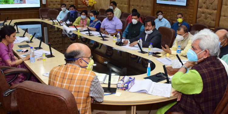 Lt Governor chairs review meeting of Smart City projects