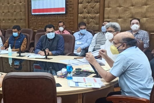 J&K ramping up capacity to administer 3 lakh COVID vaccine doses per day; store 50 lakh in cold chain