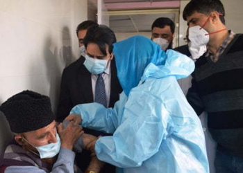 COVID-19: Ulemas, Muftis administered vaccine shots at SKIMS Soura