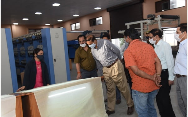 Principal Secy Industries & Commerce visits JKI units at Bari Brahmana
