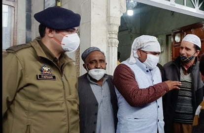 Div Com visits Mukhdoom Sahab Shrine, Chatti Padshahi Gurudwara, Ganpatyar Temple