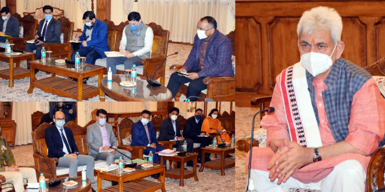Lt Governor chairs meeting of all DCs of Kashmir Division