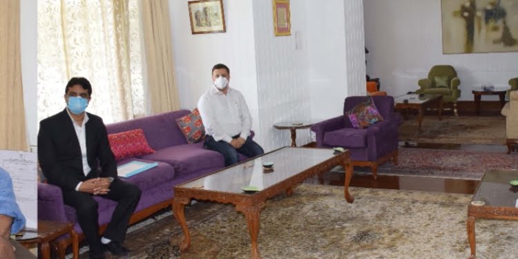 Doctors Association Kashmir calls on Lt Governor