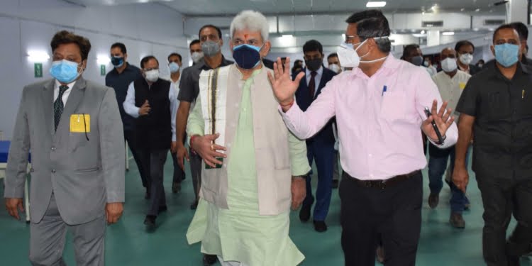 Lt Governor inaugurates DRDO’s 500-bedded COVID Hospital at Khonmoh Srinagar