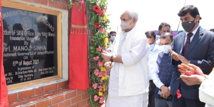 Lt Governor lays foundation stone of Office cum Yatri Niwas of Amarnathji Shrine Board