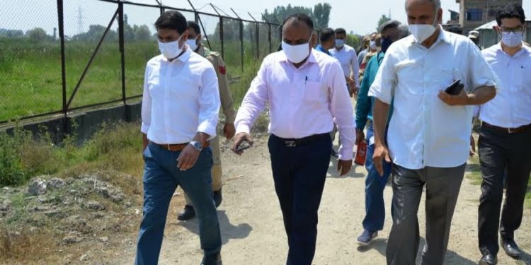 Div Com Kashmir inspects work progress on STPs in Srinagar