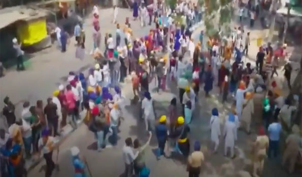 Top Cops transffered, mobile services banned after Patiala clashes
