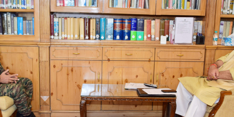 GoC 15 Corps calls on Lt Governor Manoj Sinha