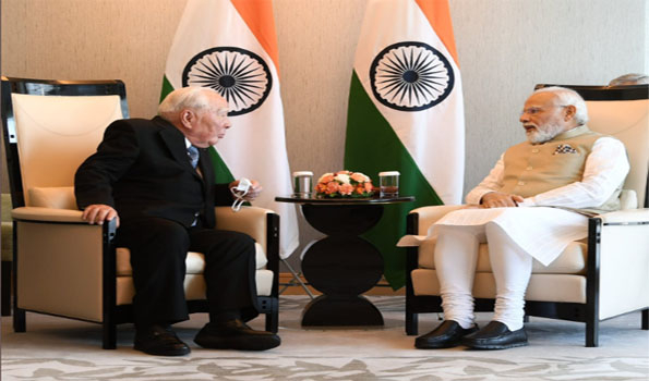 PM talks setting up of production facilities for electric vehicles with Suzuki head