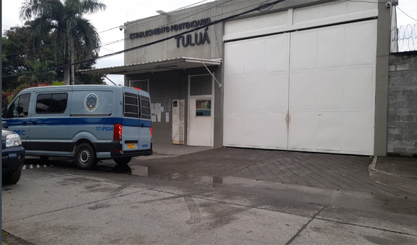 49 dies in Colombia prison break