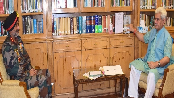 GoC 15 Corps calls on Lt Governor