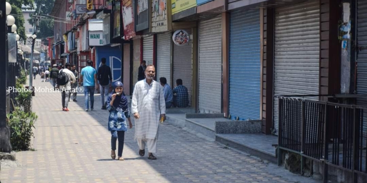 Keep markets open on Sunday for Eid shopping; KRA to JK Admin