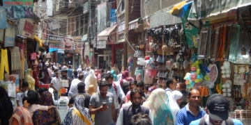 KRA appeals LG Sinha for on-street parking, complains of slump in Eid shopping