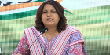 Cong attacks Centre over falling rupee
