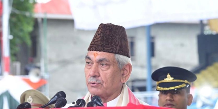 Lt Governor Manoj Sinha hoists Tricolor at Srinagar on 76th independence Day