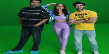Sara Ali Khan shares BTS pic from her ‘Shoot Day’