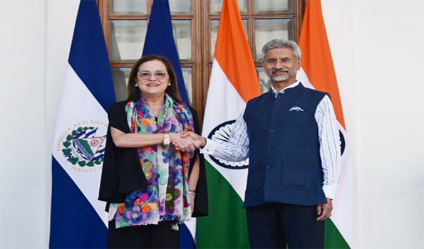 EAM meets El Salvador’s FM, discusses health cooperation, trade