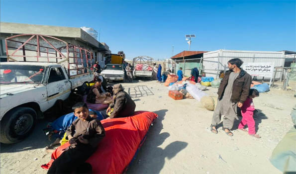 Three Thousand Afghan refugees return from Pakistan