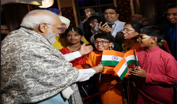 PM Modi arrives in Sydney to warm welcome from Indian community members