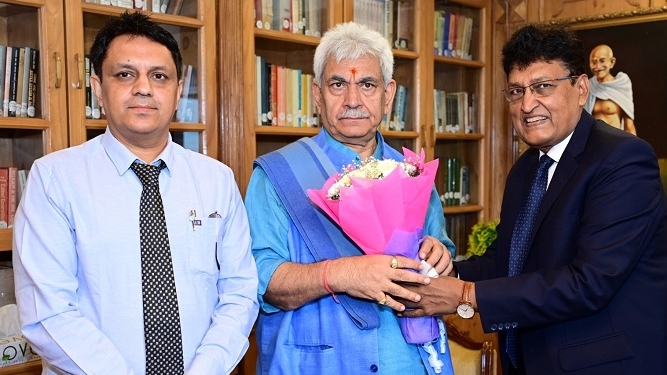 ICAI Delegation calls on LG Manoj Sinha