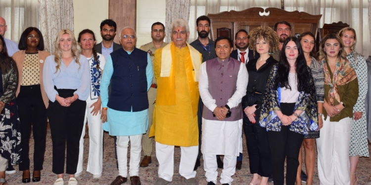 Lt Governor interacts with Young leaders from 9 countries