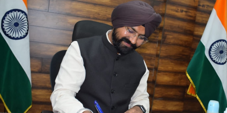 DC Harvinder Singh reviews implementation of PMUY scheme in District Doda