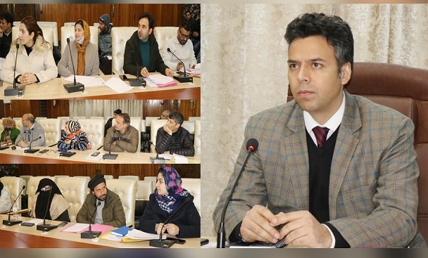 DC Srinagar reviews implementation of Social Welfare schemes