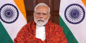 PM Modi interacts with the beneficiaries of Viksit Bharat Sankalp Yatra