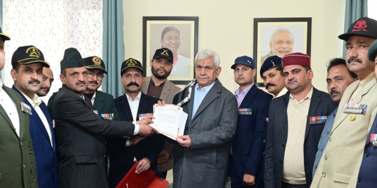 Delegation of Ex-Servicemen from Kishtwar calls on Lt Governor