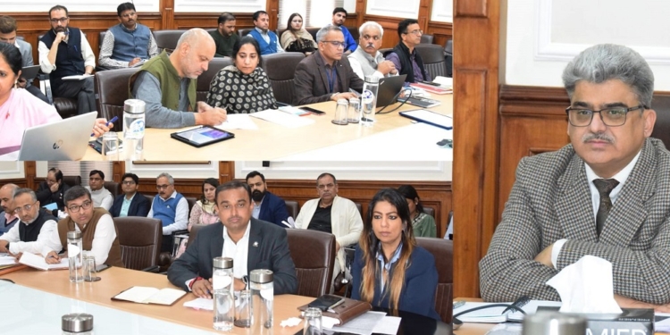 CS reviews key developmental projects of Housing Deptt