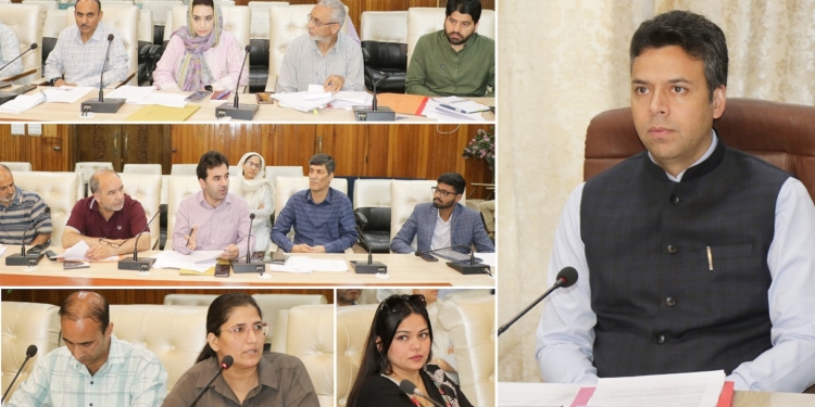 DC Srinagar chairs PAC meeting for implementation of SMILE-beggary scheme