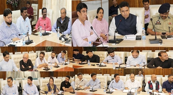 Lok Sabha Elections Counting Observers for Srinagar PC review preparations for Counting of Votes