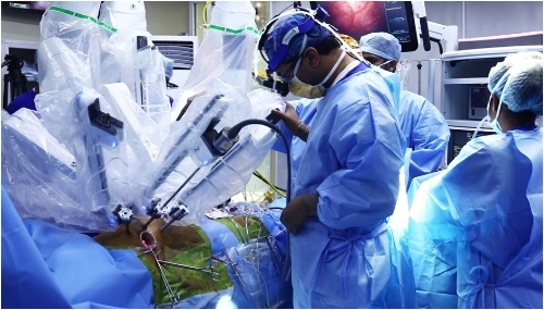 ‘Yemeni Patient with Complex Mitral Valve Disease Undergoes Lifesaving Robotic Procedure at Apollo Hospitals’