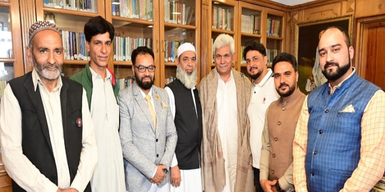 Delegation called on Lieutenant Governor Manoj Sinha