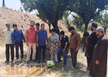 Excise Department conducts raids in Budgam, seizes illicit Liquor at Brick Kilns
